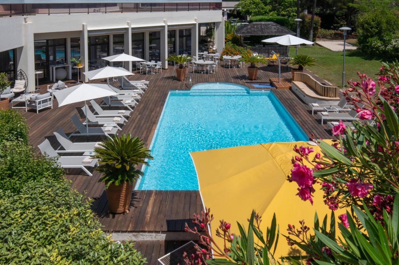Mercure Hyeres Centre Cote D'Azur Exterior foto