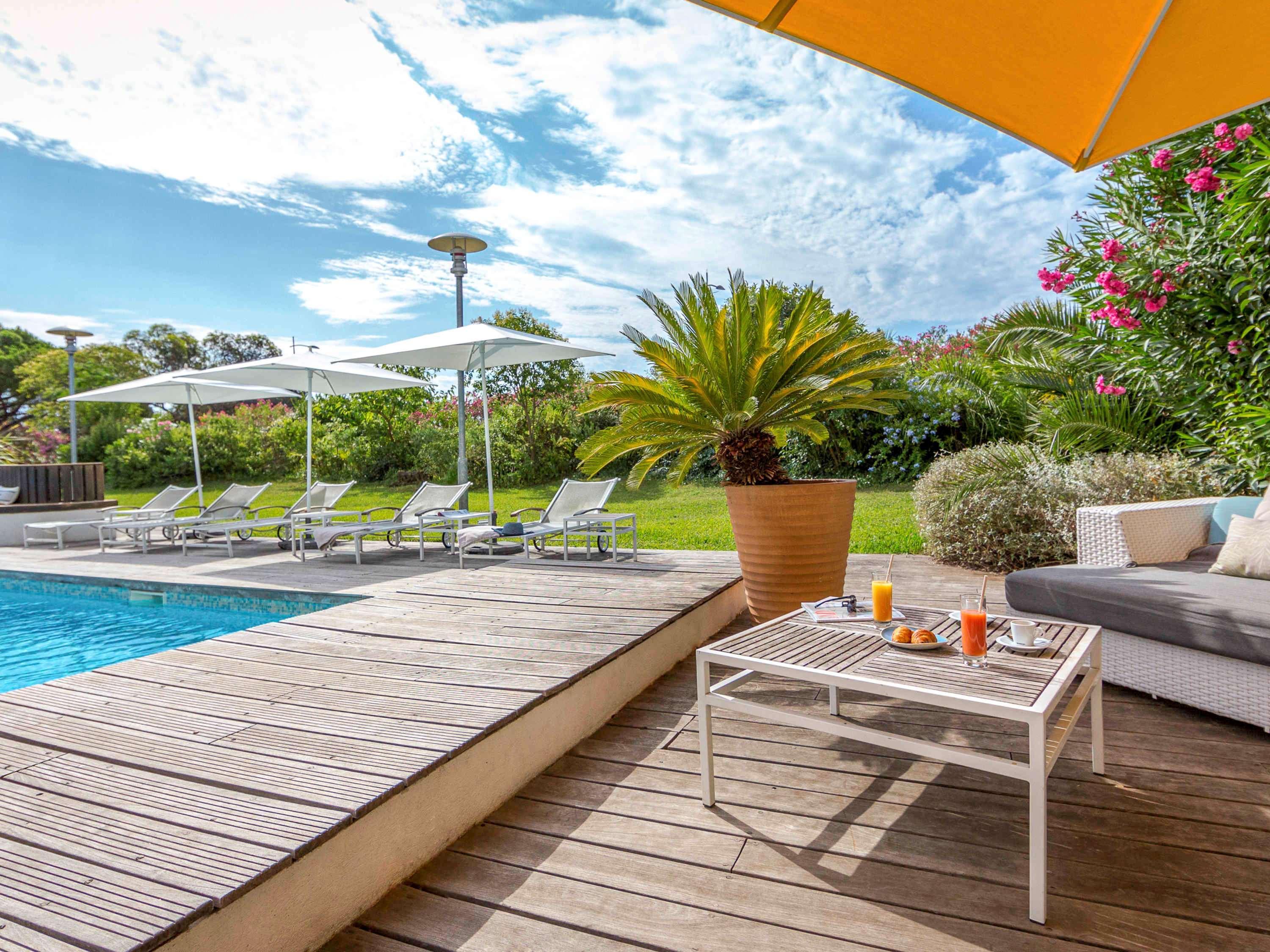 Mercure Hyeres Centre Cote D'Azur Exterior foto