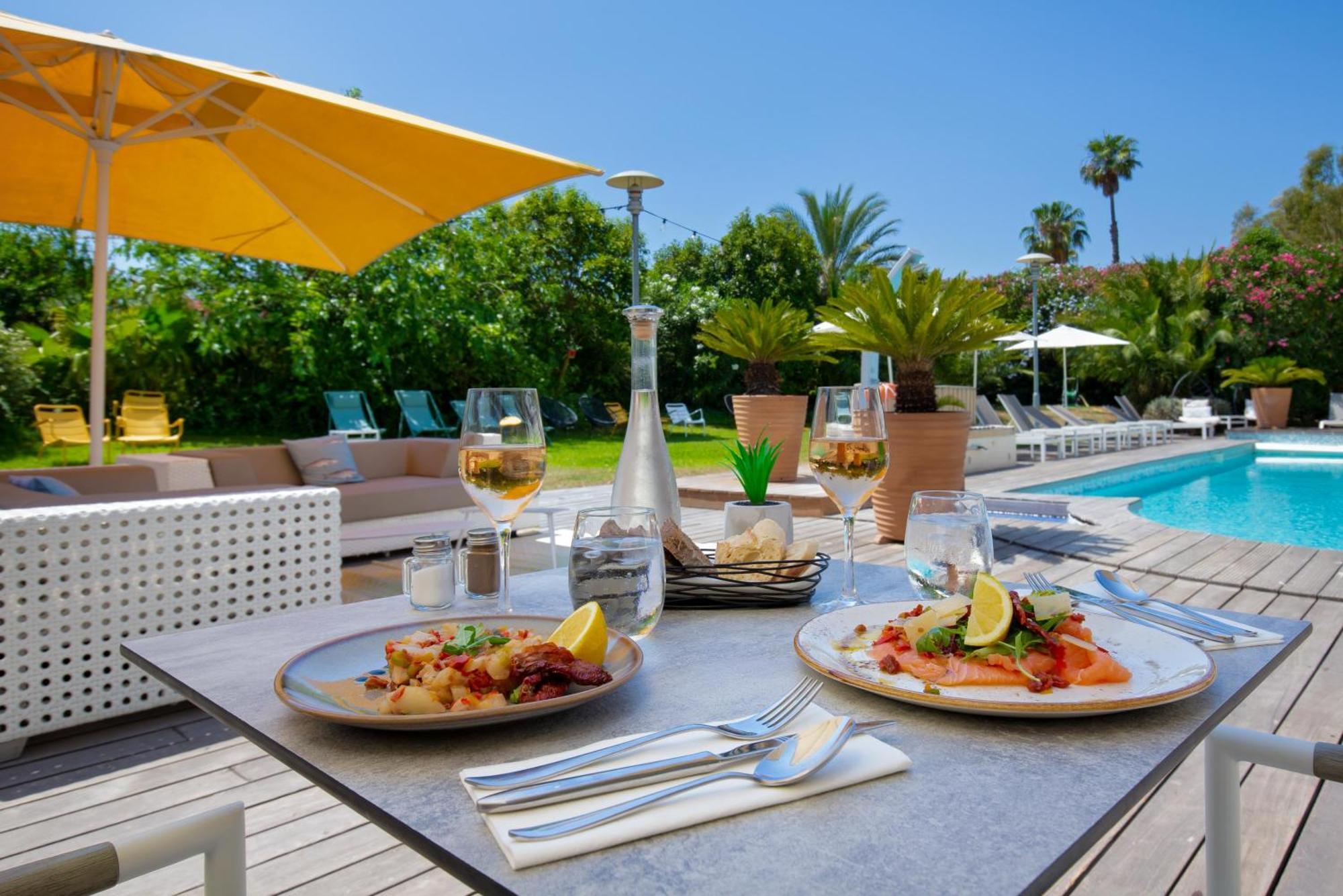 Mercure Hyeres Centre Cote D'Azur Exterior foto